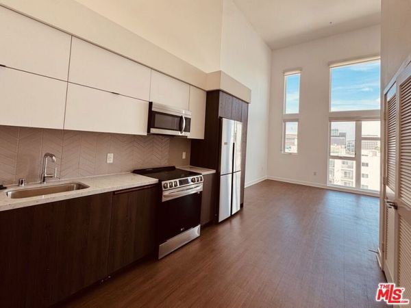 3980 Wilshire Boulevard, Unit 726, Los Angeles, CA 90010