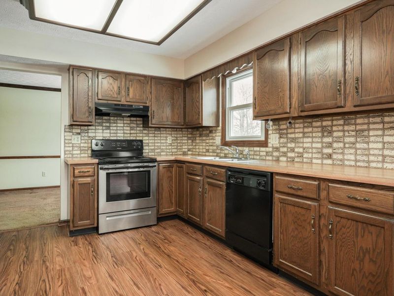 1603 Chippewa Court, Grove City, OH 43123 Photo 11