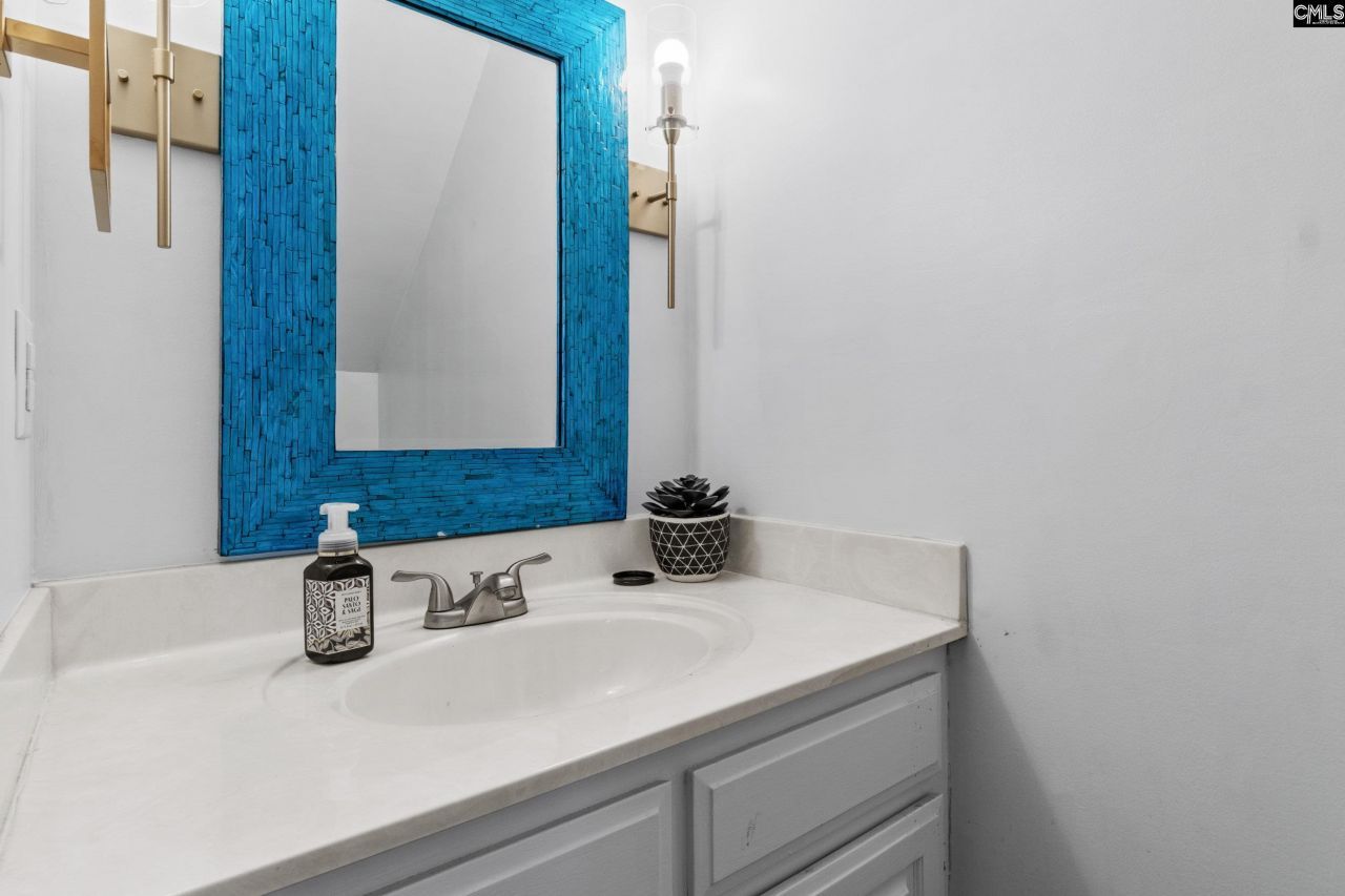 5950 Hampton Leas Lane  Photo 25