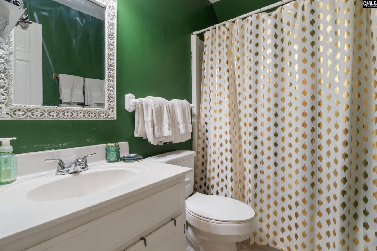 5950 Hampton Leas Lane Photo 34