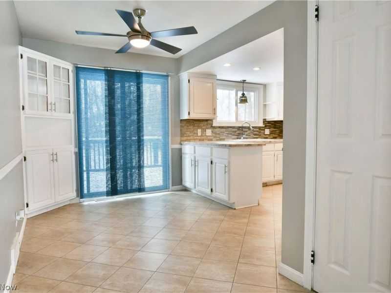 889 Edenridge Drive, Youngstown, OH 44512 Photo 10