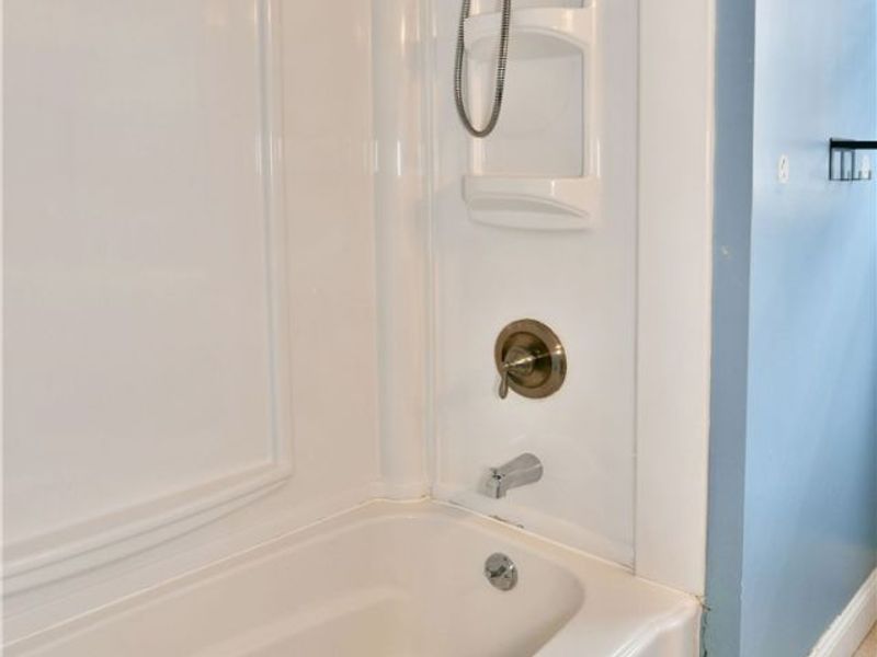 889 Edenridge Drive, Youngstown, OH 44512 Photo 23