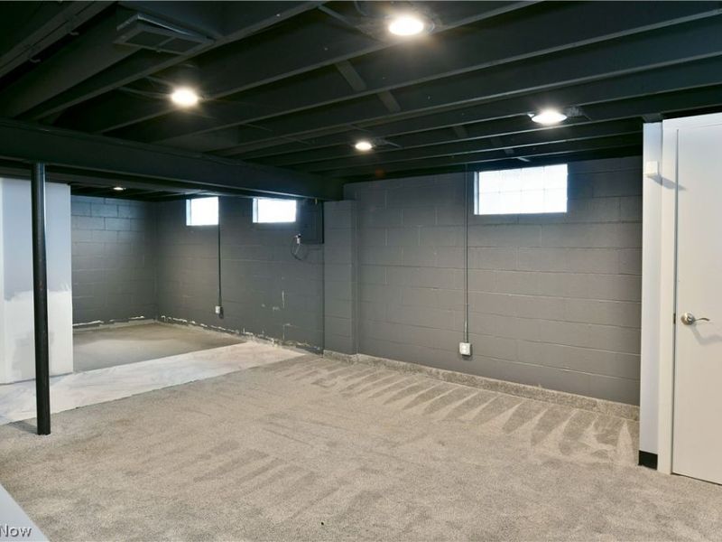 889 Edenridge Drive, Youngstown, OH 44512 Photo 35