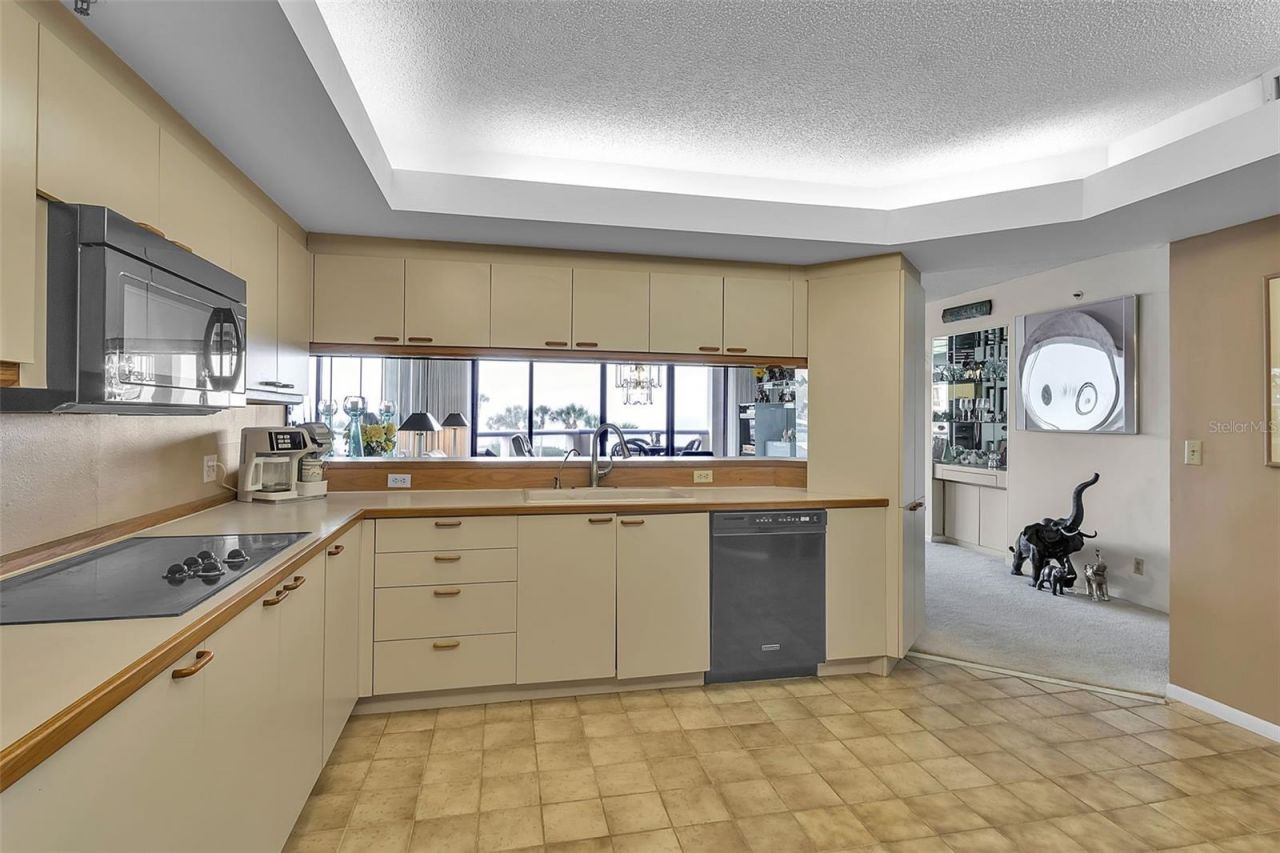 2110 Harbourside Drive, Unit 523, Longboat Key, FL 34228 Photo