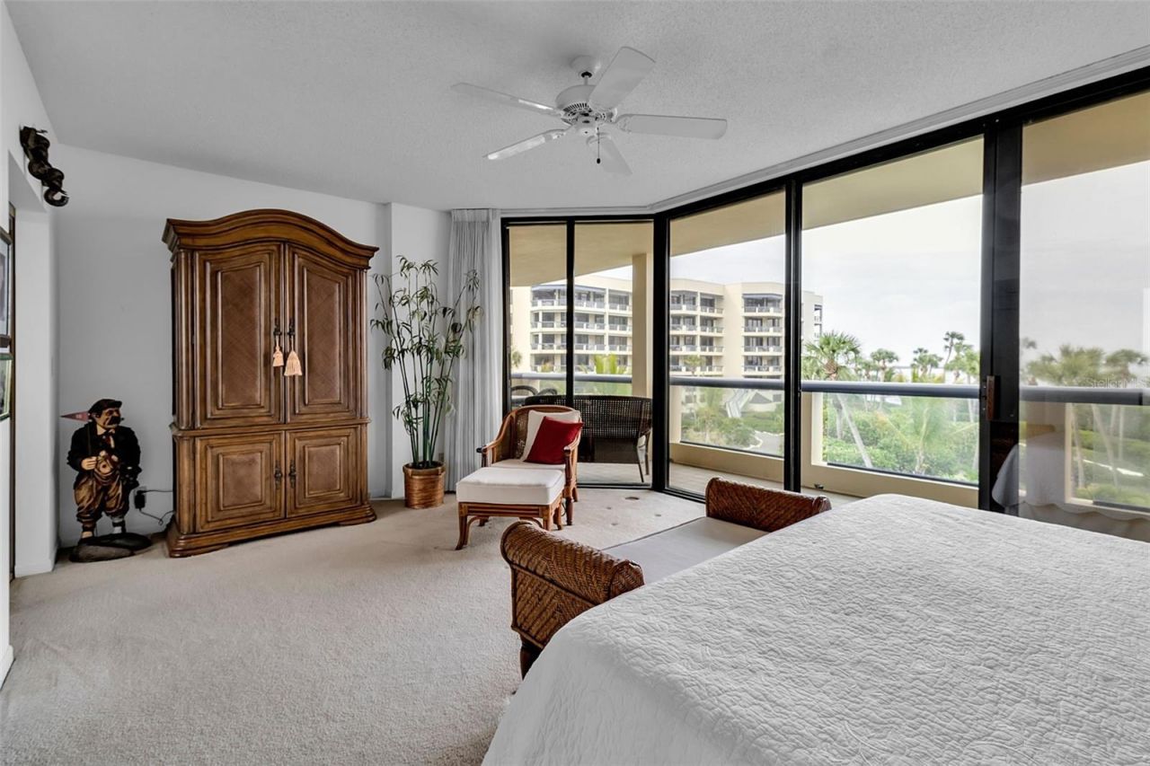 2110 Harbourside Drive, Unit 523, Longboat Key, FL 34228 Photo