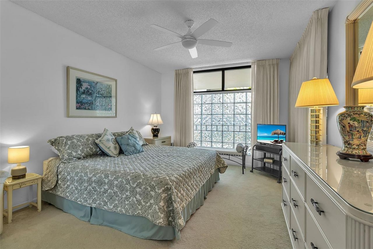 2110 Harbourside Drive, Unit 523, Longboat Key, FL 34228 Photo