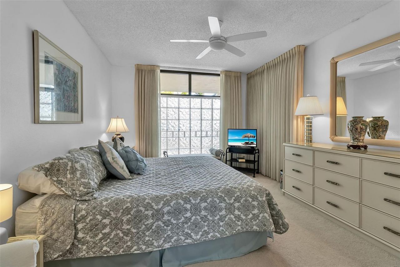 2110 Harbourside Drive, Unit 523, Longboat Key, FL 34228 Photo