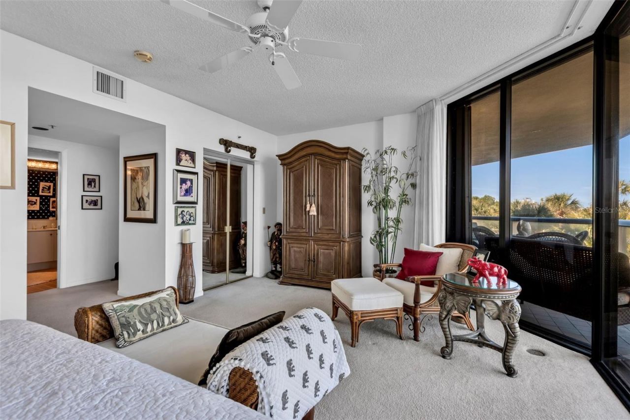 2110 Harbourside Drive , Unit 523, Longboat Key, FL 34228 Photo