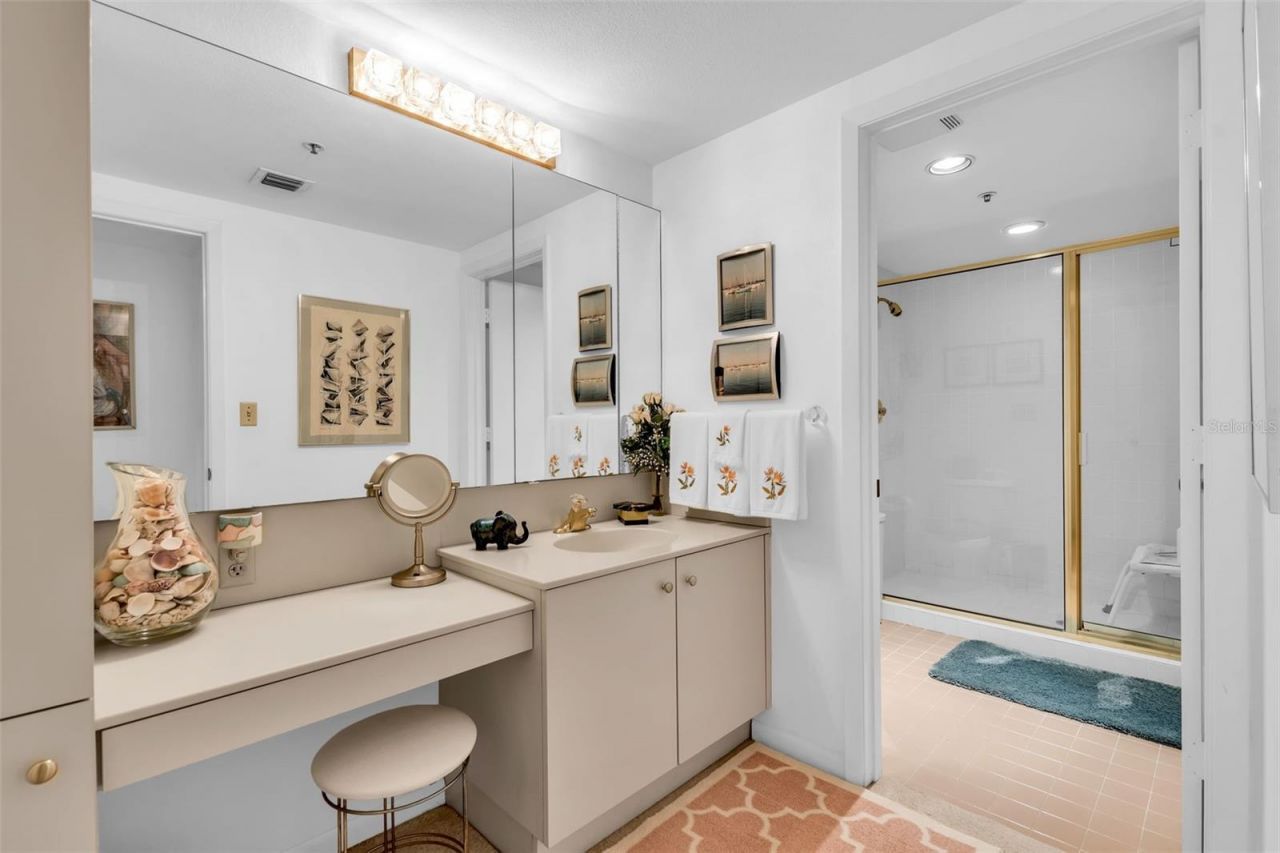 2110 Harbourside Drive , Unit 523, Longboat Key, FL 34228 Photo