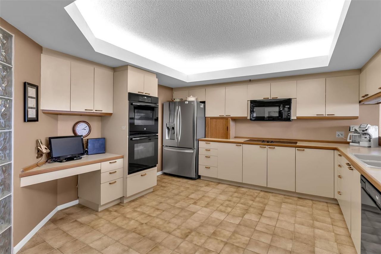 2110 Harbourside Drive, Unit 523, Longboat Key, FL 34228 Photo