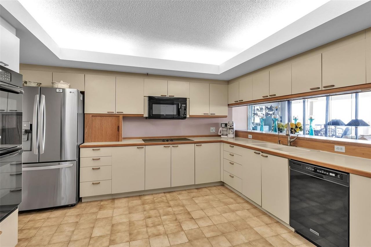 2110 Harbourside Drive, Unit 523, Longboat Key, FL 34228 Photo