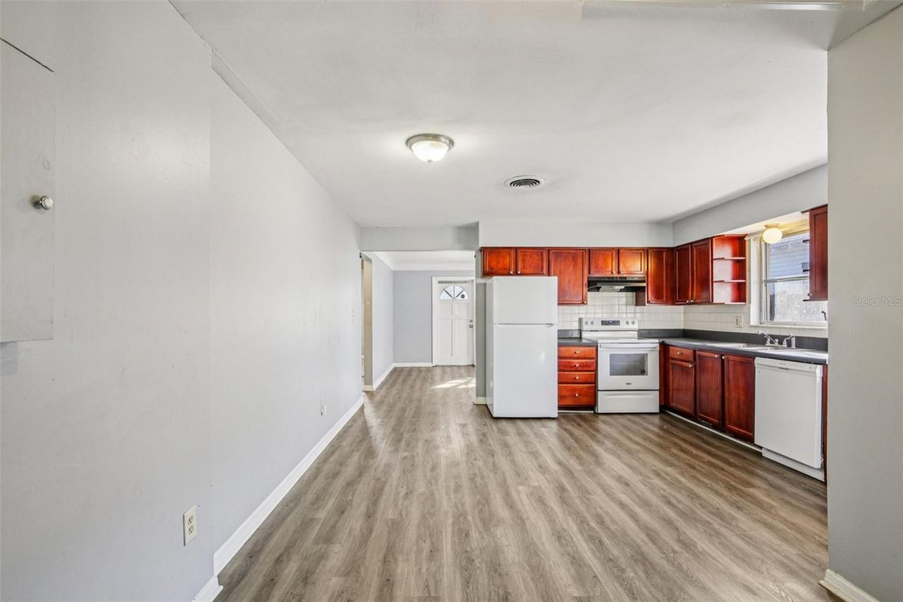 3026 8th Street N, Saint Petersburg, FL 33704 Photo