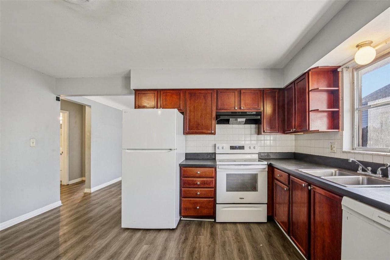 3026 8th Street N, Saint Petersburg, FL 33704 Photo