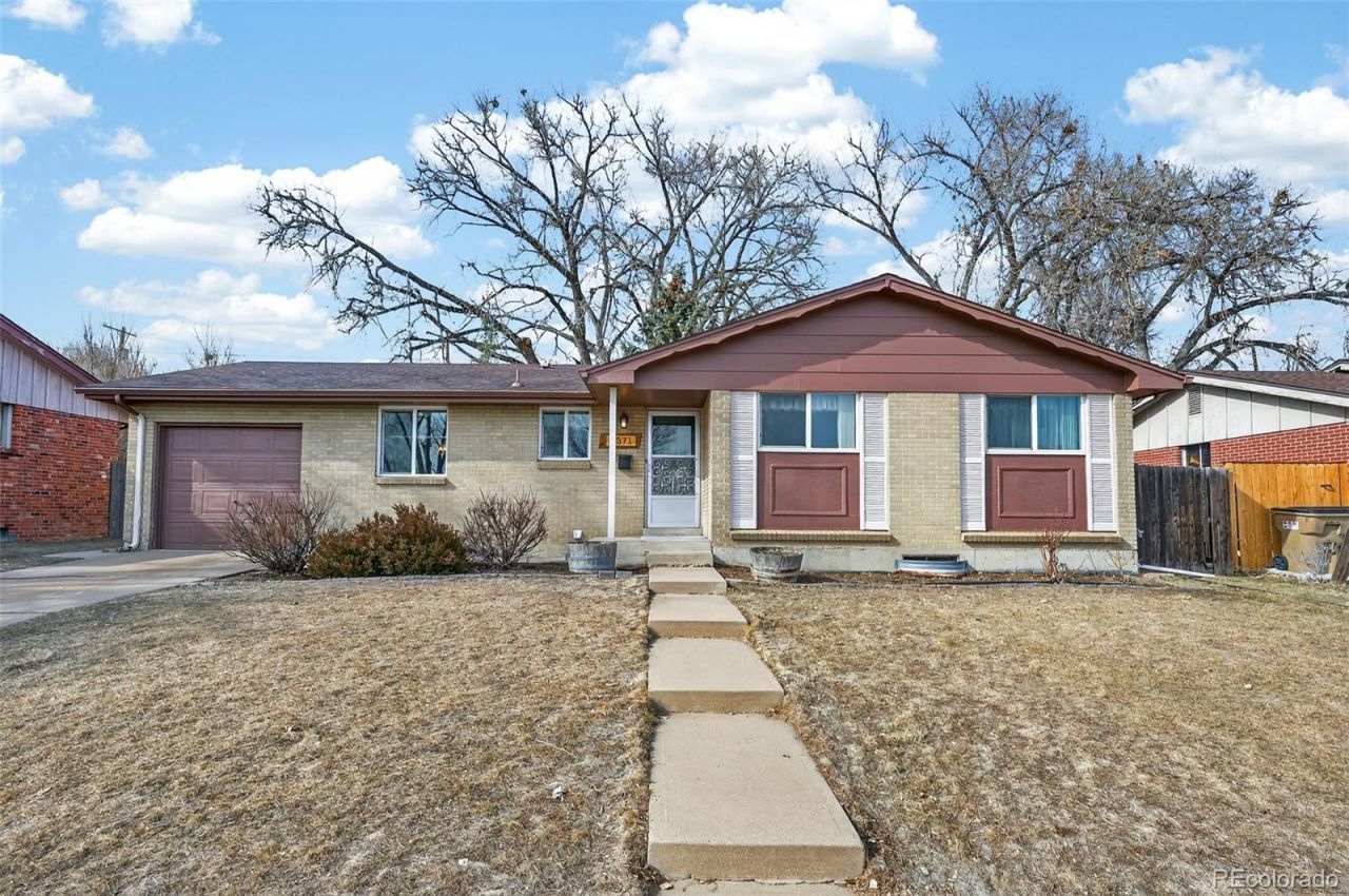 8371 Shoshone Street, Denver, CO 80221 Main Photo