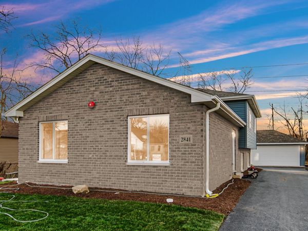 3131 141st Street , Blue Island, IL 60406