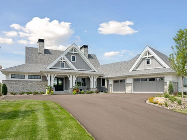 2101 Bridgevine Court , Independence, MN 55359