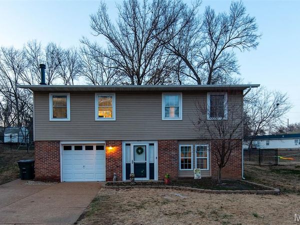 68 Guylyn Drive, Valley Park, MO 63088