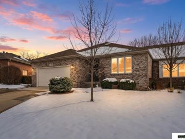 6707 Flint Ridge Road, Lincoln, NE 68506