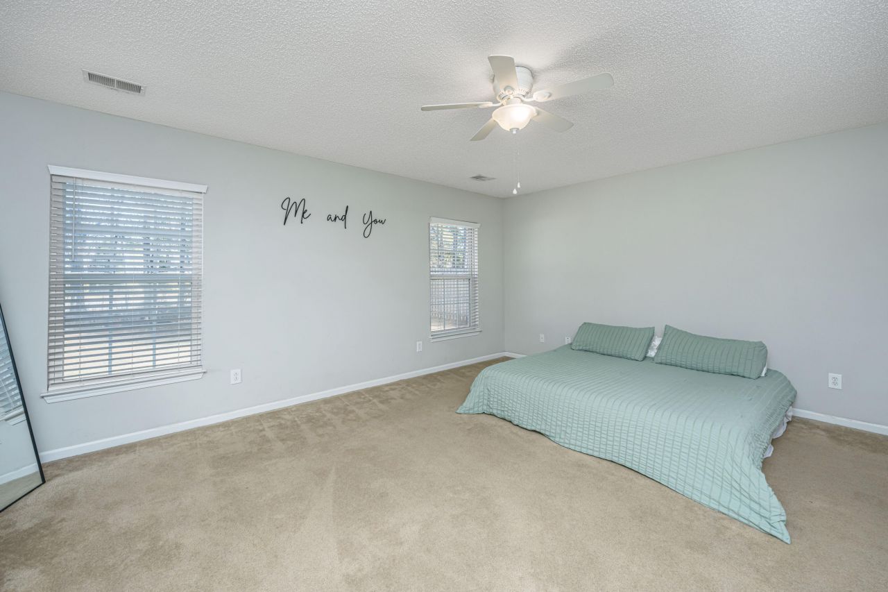 220 Wildberry Lane Photo 17