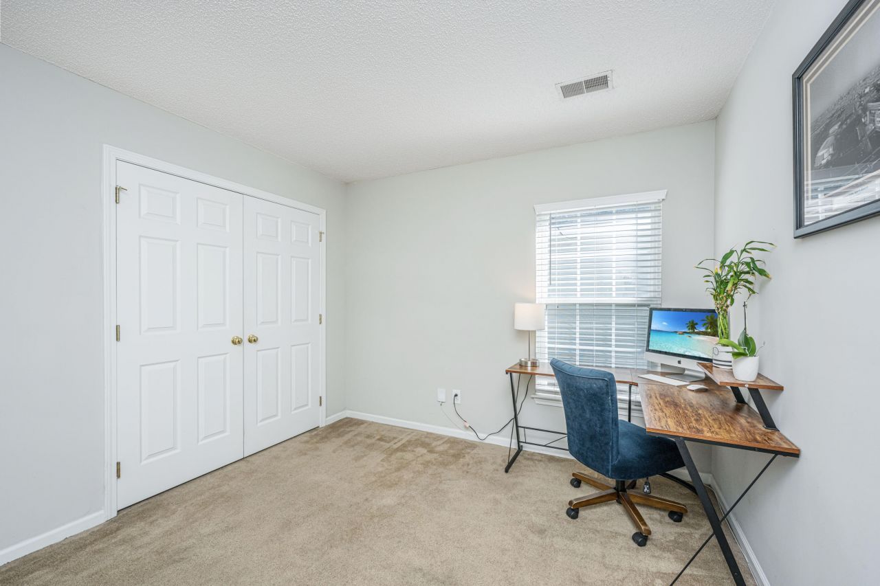 220 Wildberry Lane Photo 26