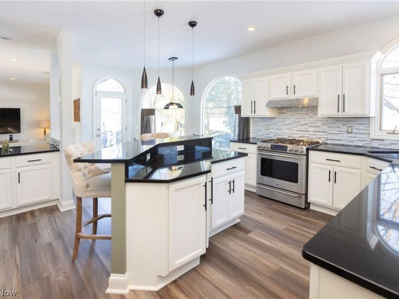 34348 Crown Colony Drive, Avon, OH 44011 Photo 16