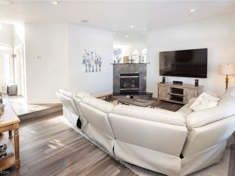 34348 Crown Colony Drive, Avon, OH 44011 Photo 8