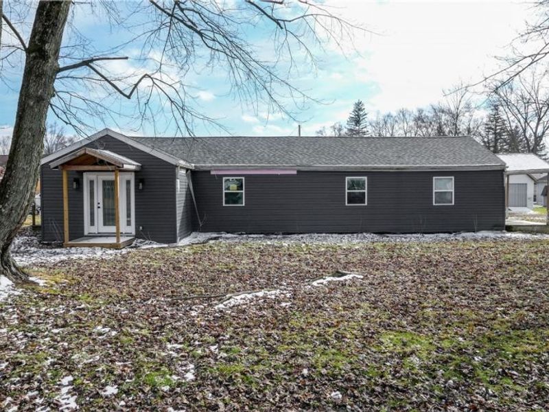 414 Maple Drive, Newton Falls, OH 44444 Photo 2