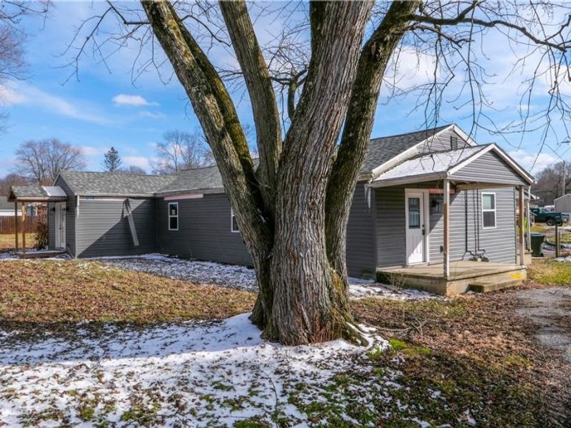 414 Maple Drive, Newton Falls, OH 44444 Photo 4