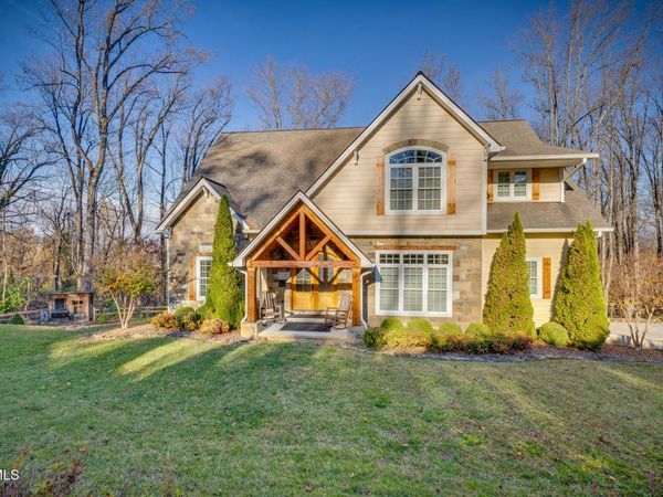 113 Ridgecrest Drive, Elizabethton, TN 37643