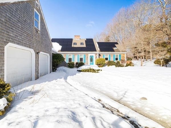 29 Williston Rd, Bourne, MA 02562