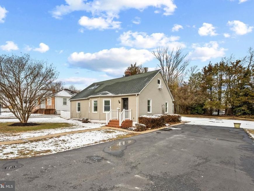 440 Cleveland Road, Linthicum Heights, MD 21090 Main Photo