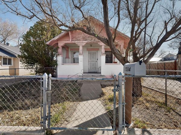 1504 6th Street NW, Albuquerque, NM 87102