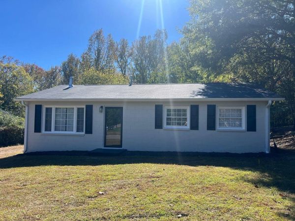 761 W 5th ST, Chase City, VA 23924