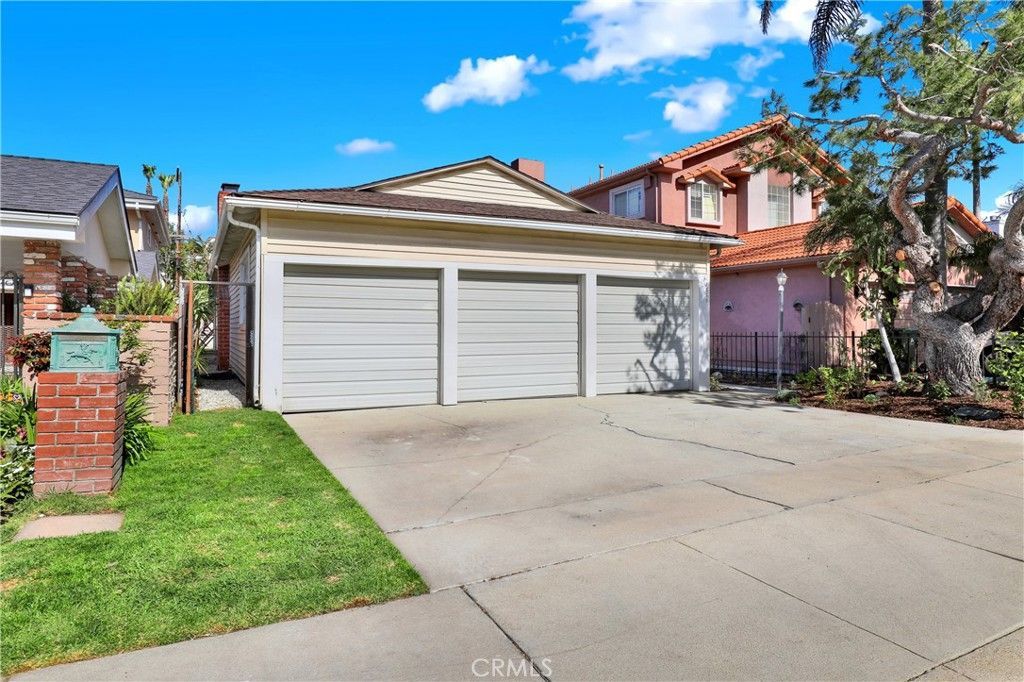 7839 W 80th Street, Playa del Rey, CA 90293 Main Photo