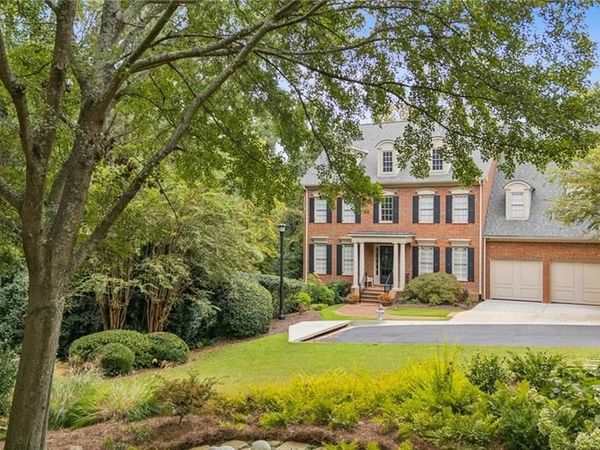 250 Enclave Circle, Atlanta, GA 30342