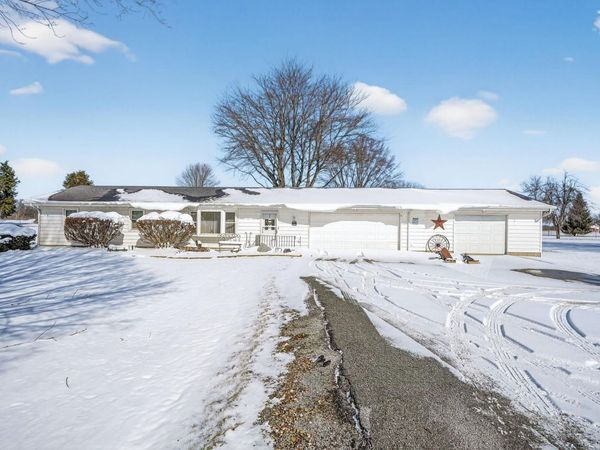 29705 New Road, North Liberty, IN 46554