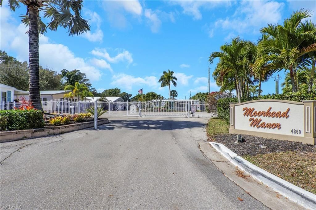 143 Moorhead Mnr, Unit 143, Naples, FL 34112 Photo