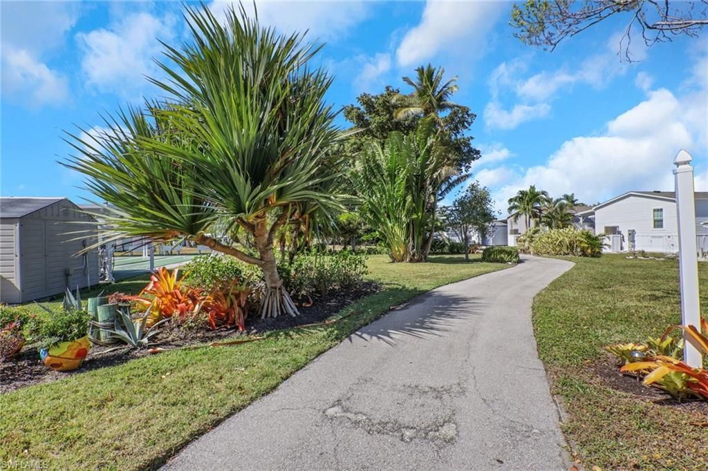143 Moorhead Mnr, Unit 143, Naples, FL 34112 Photo