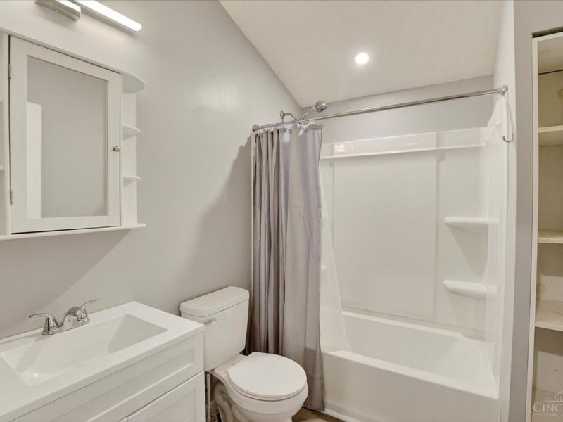 6582 Wizard Of Oz Way, Paint Twp, OH 45133 Photo 11