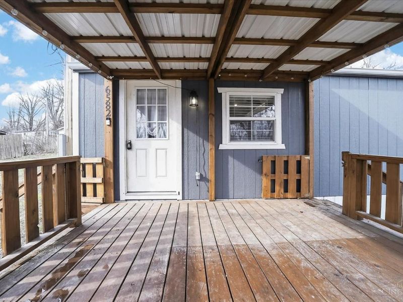 6582 Wizard Of Oz Way, Paint Twp, OH 45133 Photo 2