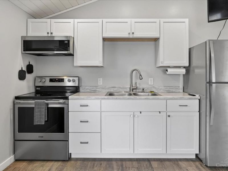 6582 Wizard Of Oz Way, Paint Twp, OH 45133 Photo 6