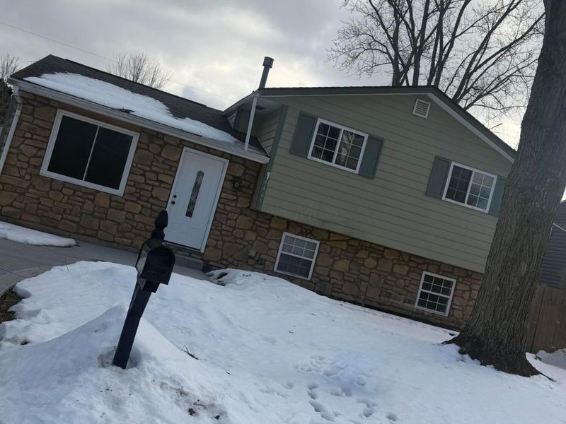 4465 Paxton Drive S, Hilliard, OH 43026 Photo 1