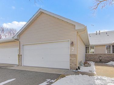 5540 Nathan Lane N, Unit 2, Plymouth, MN 55442