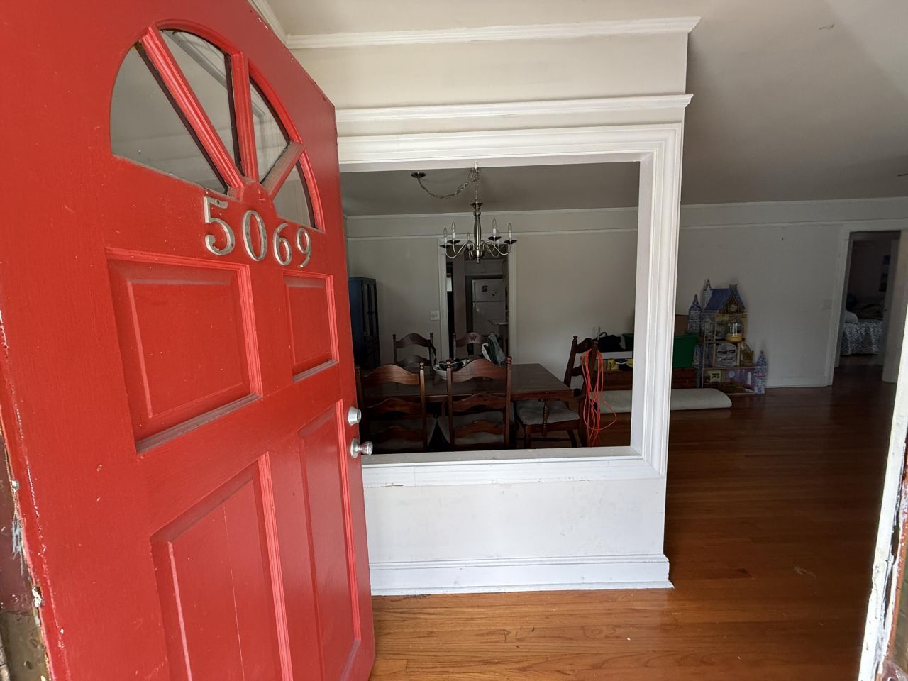 5069 Walker Street Photo 4