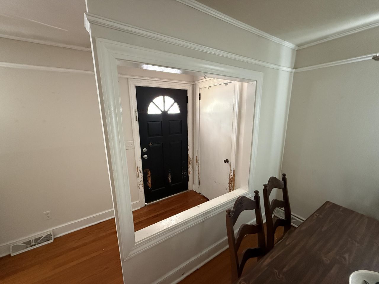 5069 Walker Street Photo 6