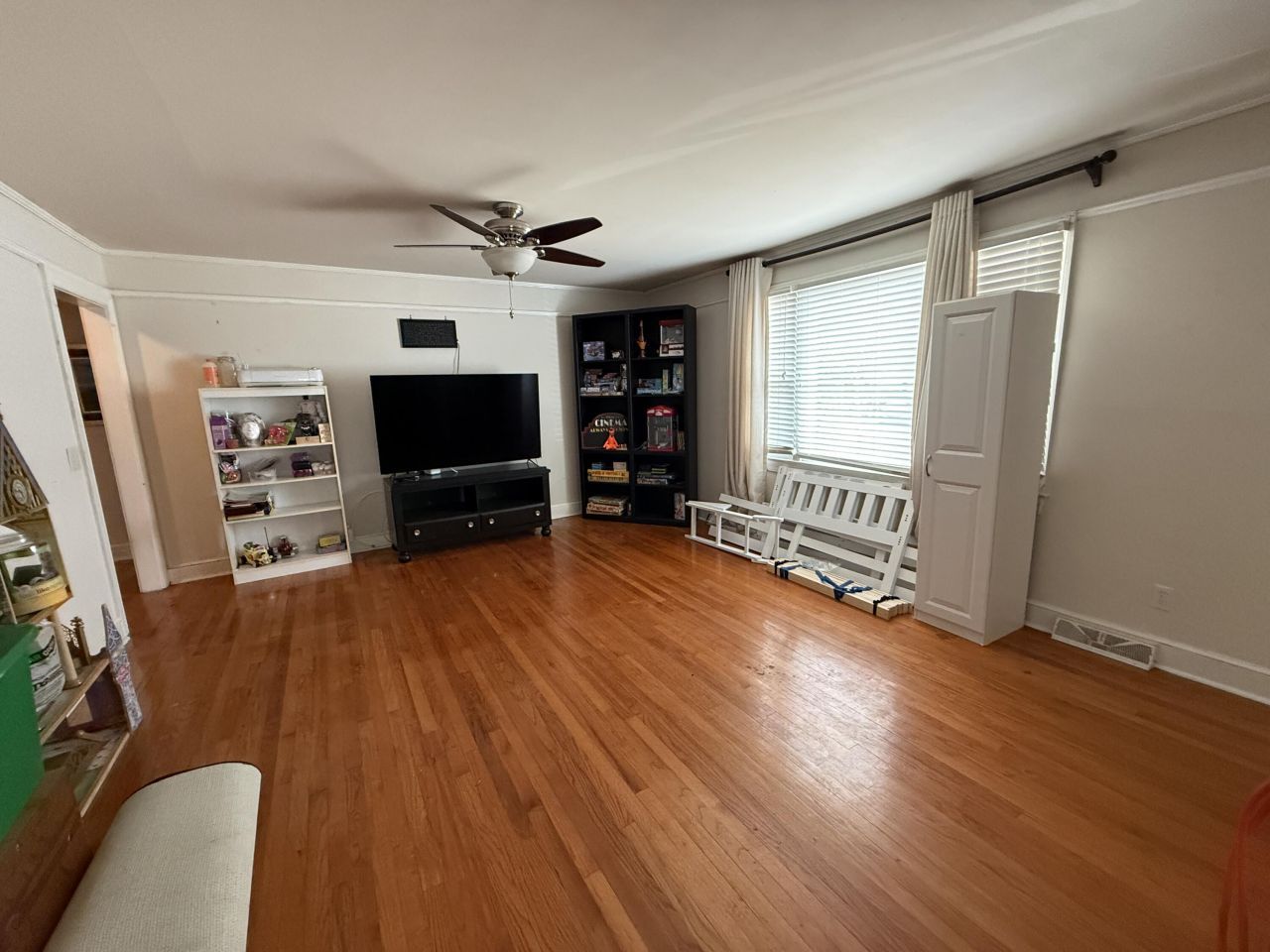 5069 Walker Street Photo 8