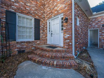 205 Woodlake Drive, Summerville, SC 29485