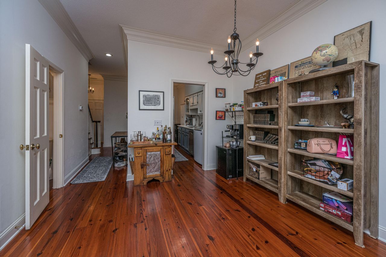 205 Woodlake Drive Photo 13