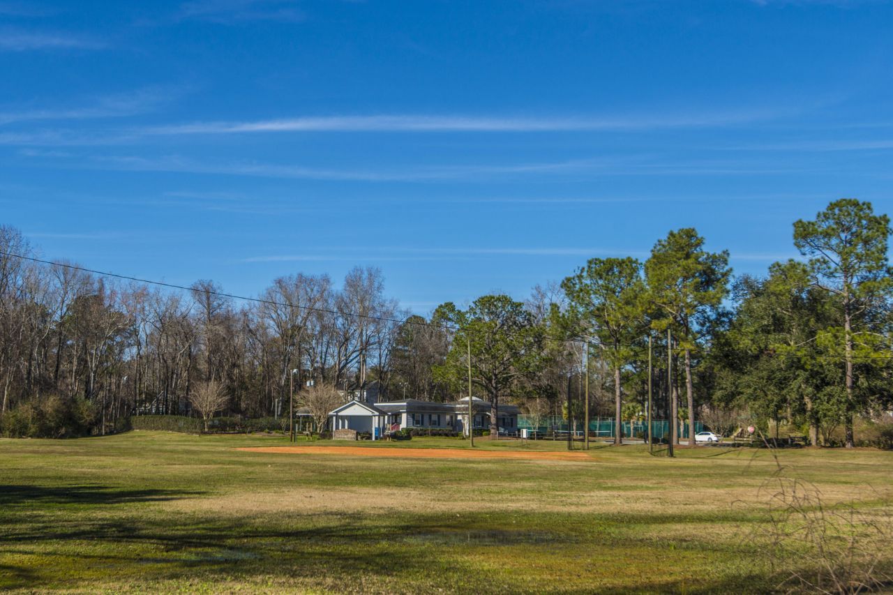 205 Woodlake Drive Photo 49