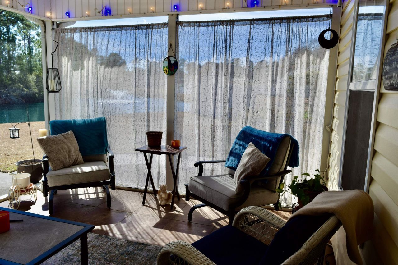 425 Harbour Reef Dr. Photo 39